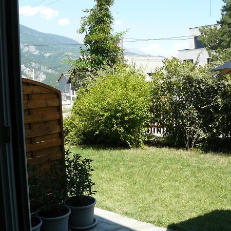 Studio Entre Savines Et Embrun Pres Du Lac De Serreponcon Кро Экстерьер фото
